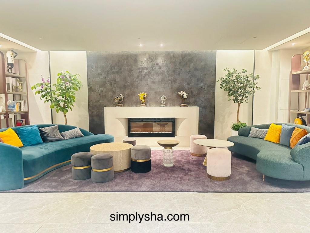 Hotel lobby with sofas and tables