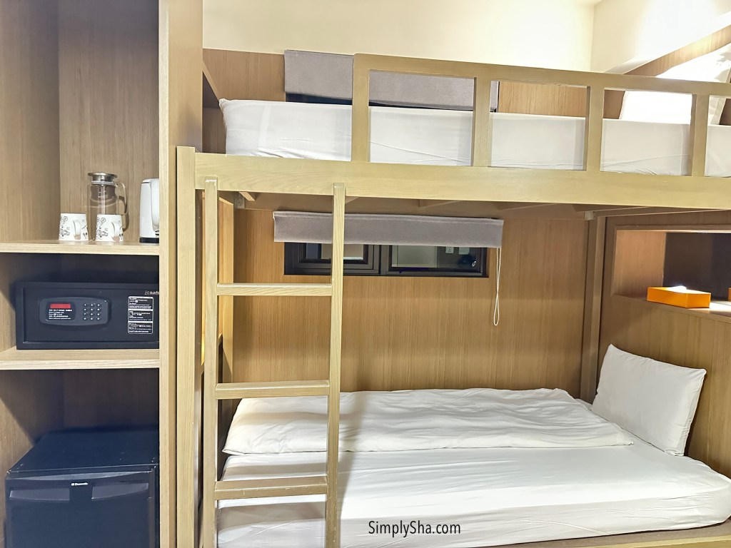 Family bunk bed room setup at Orange Hotel Ximen