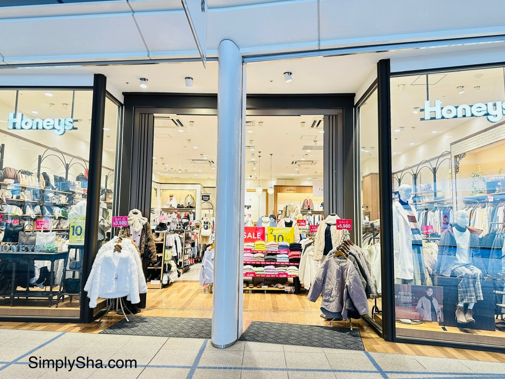 Honey’s clothing store at Oasis 21 shopping area in Nagoya