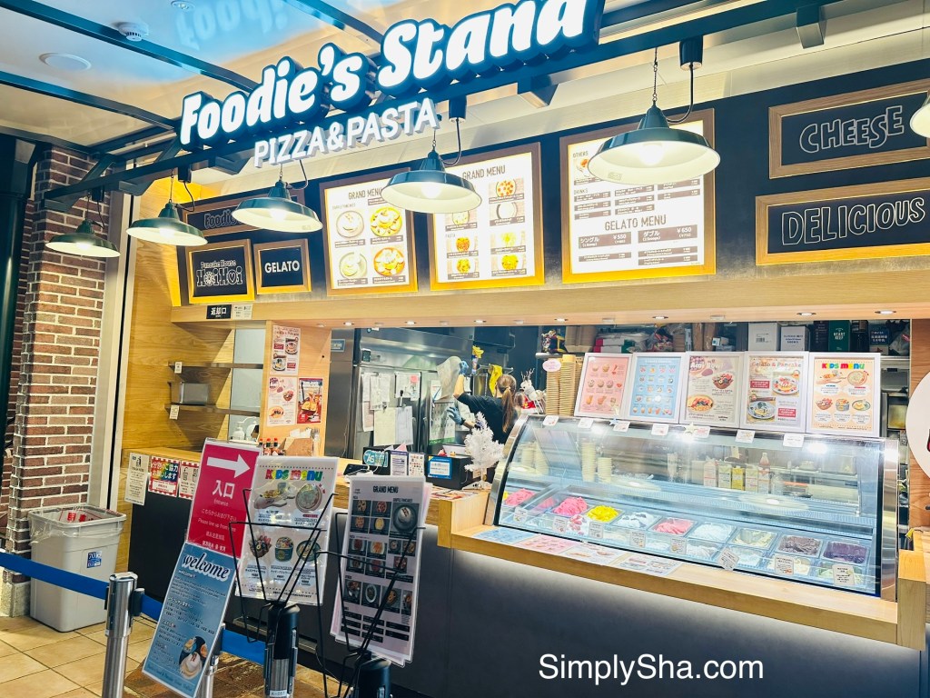 Foodie’s Stand restaurant at Seattle Terrace in Flight of Dreams, Nagoya